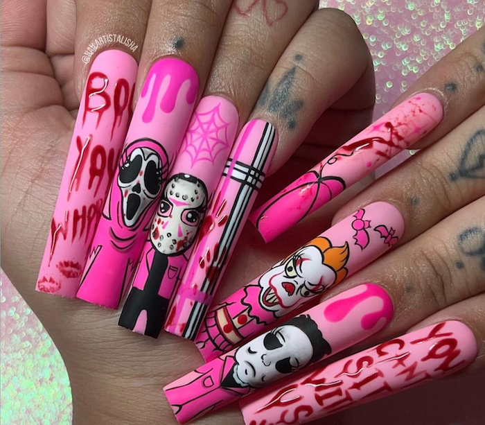 Harley Quinn might have been the hot costume a few years ago, but @nailartistalisha definitely added a Suicide Squad vibe to this fresh set, which she showed off on IG