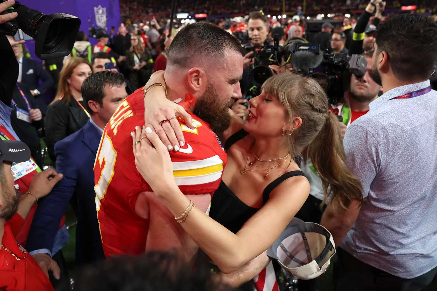 travis kelce taylor swift