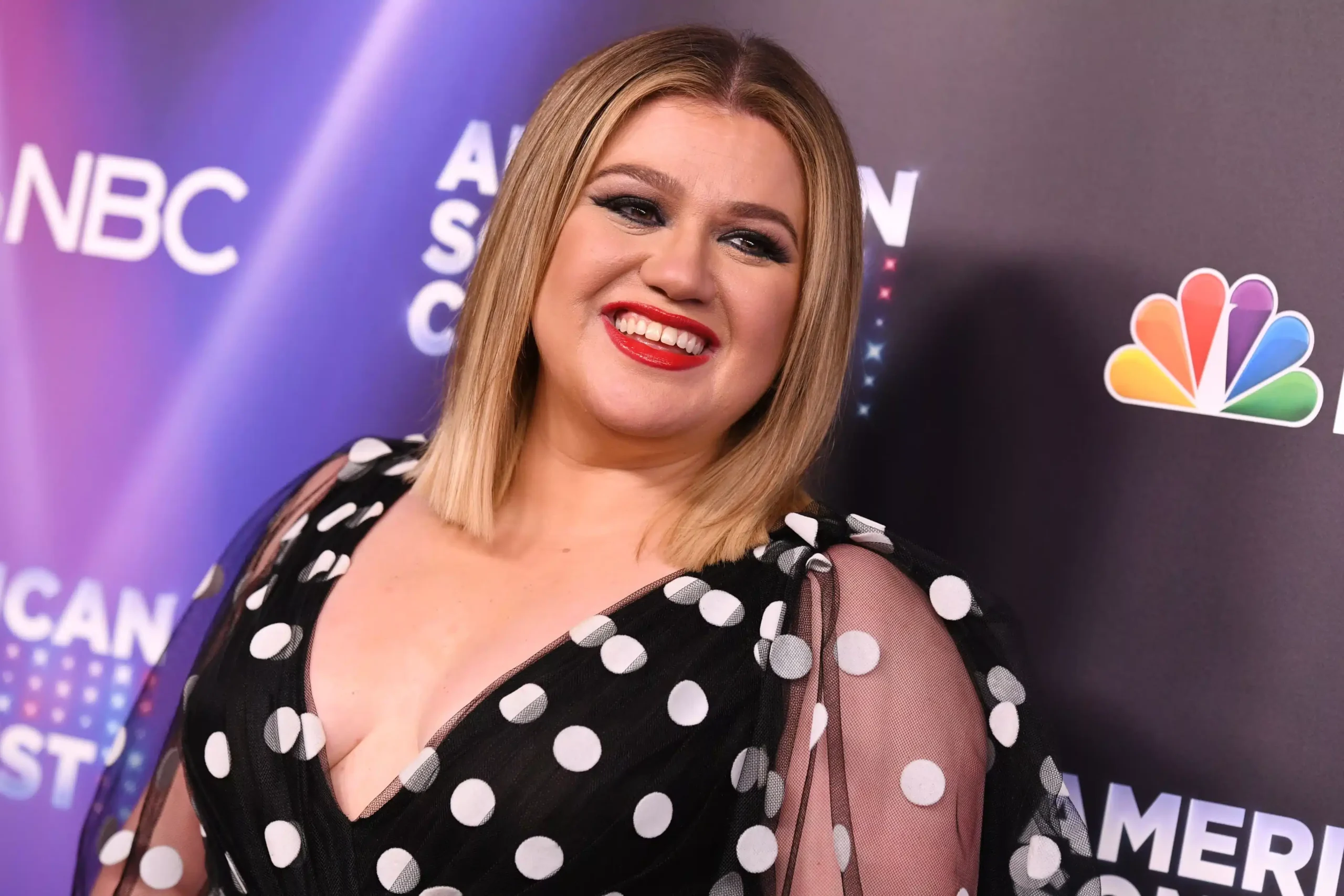 Kelly Clarkson motherhood