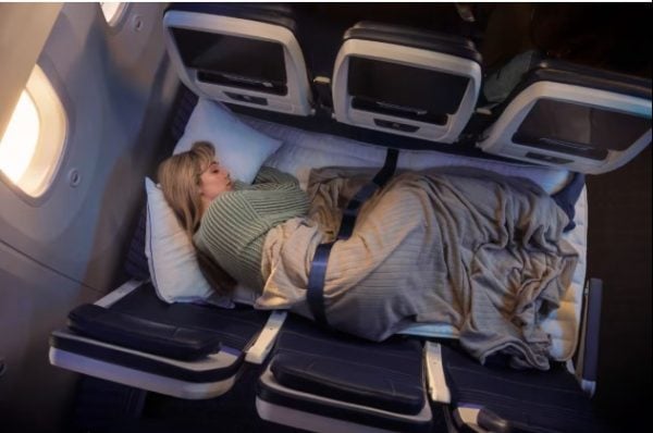United Airlines Unveils “Relax Row” With Lie-Flat Seating for Economy Travelers