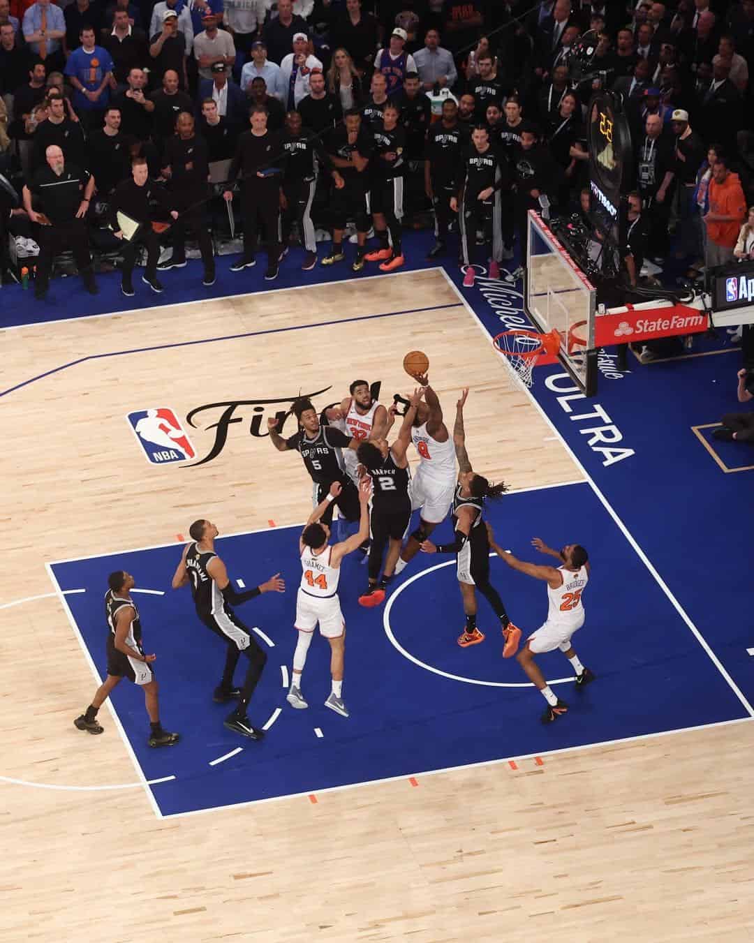 Knicks Secure Historic 3-1 Lead After Stunning Comeback Against Spurs